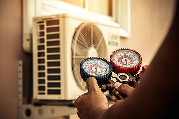 Professional Hvac technician working in Dunn, NC